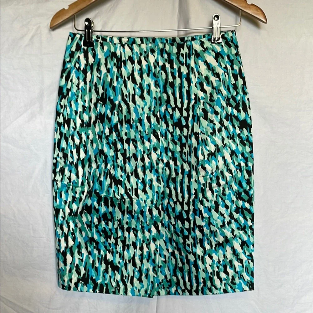 NWT Ann Taylor pencil skirt - Picture 2 of 6